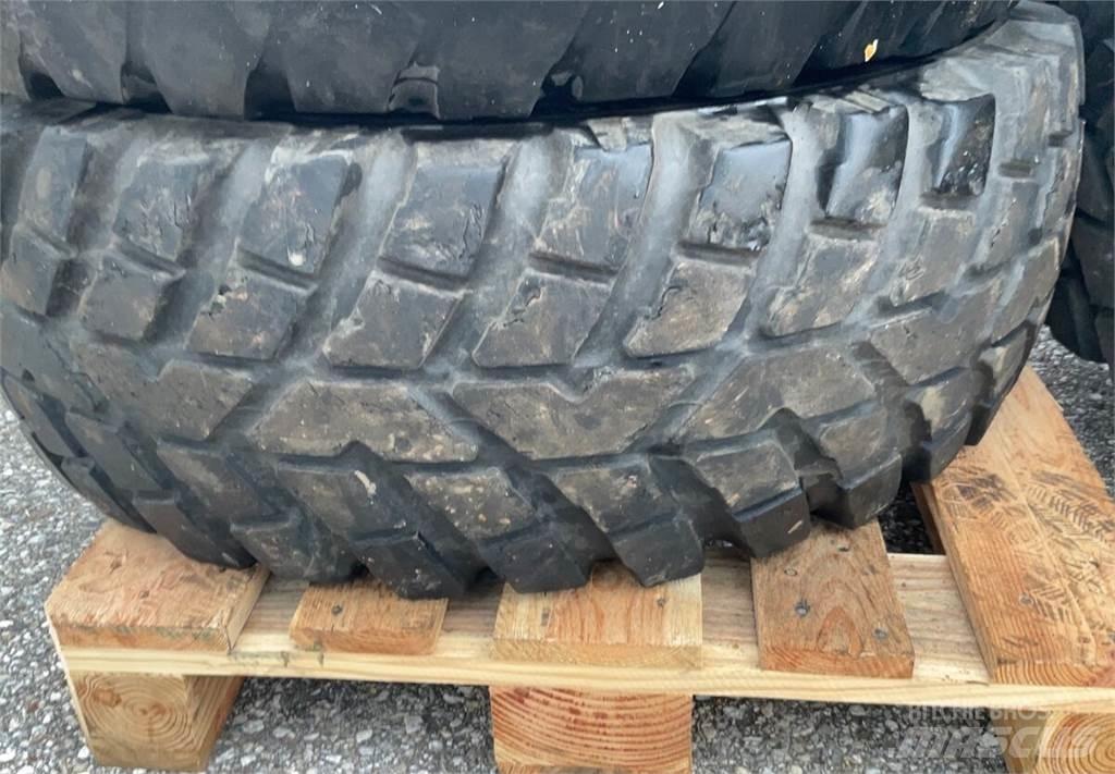Nokian TRI 2 الإطارات والعجلات والحافات