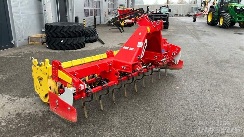 Pöttinger Fox 300 زحافات ساحقة