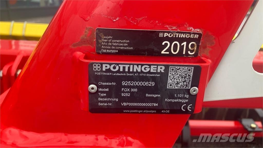Pöttinger Fox 300 زحافات ساحقة