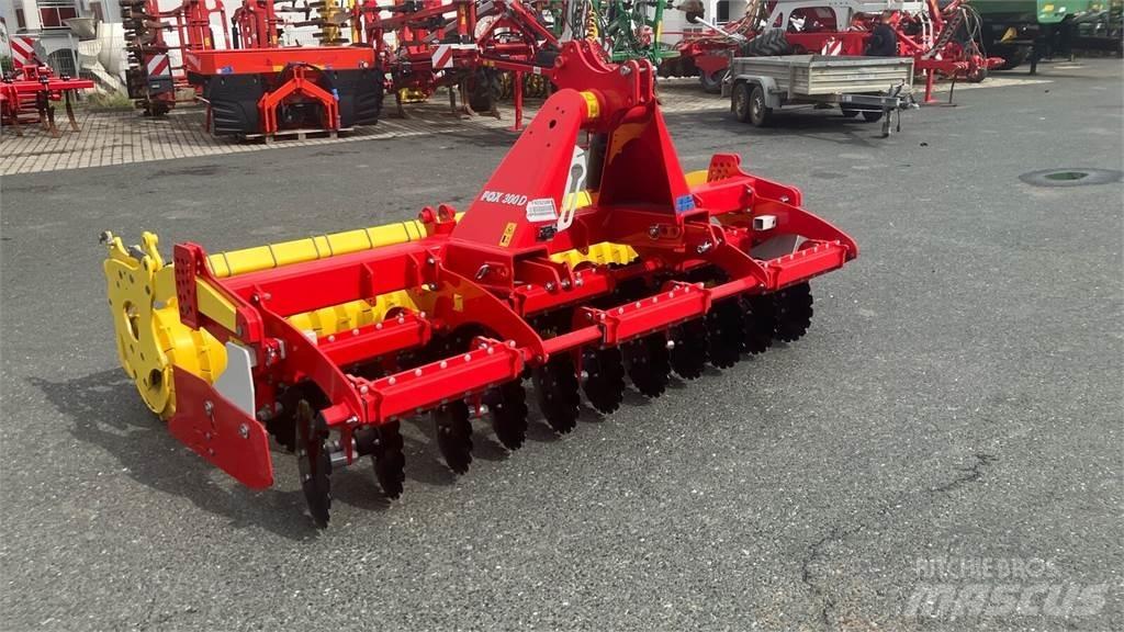 Pöttinger Fox 300D زحافات ساحقة