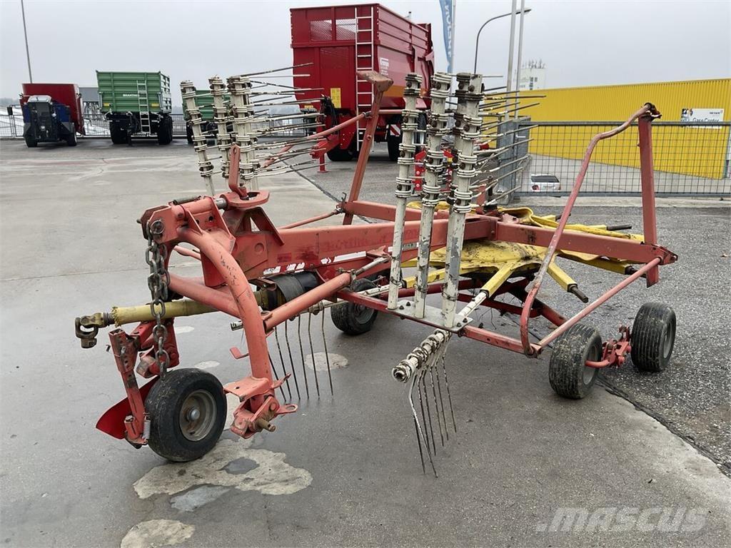 Pöttinger TOP 461 N معدات حصد