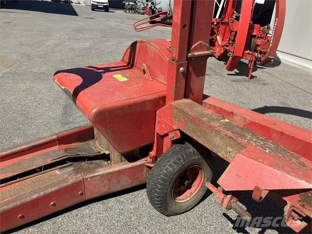 PZ MH 80 حصادات الأعلاف