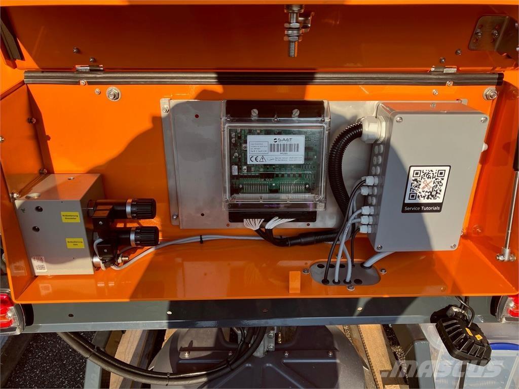 Rauch Taxon 30.1 ماكينات أخرى لتجهيز الأراضي