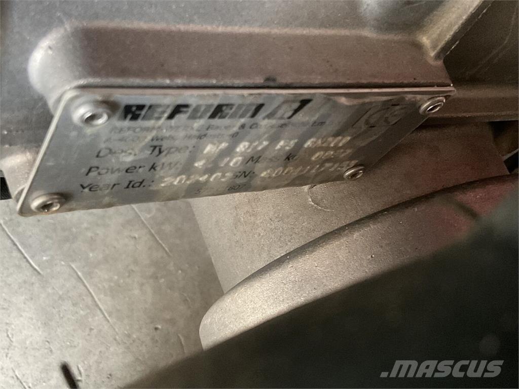 Reform CM 817 ركوب الحشائش