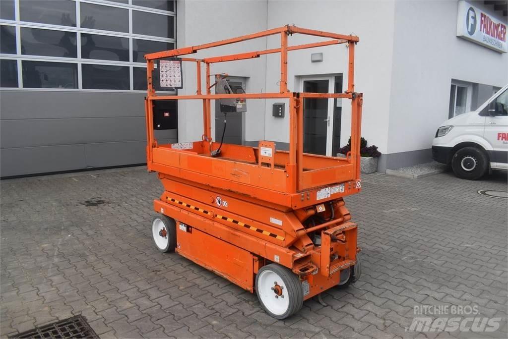 SkyJack SJ III 3220 رافعات سلة مفصلية