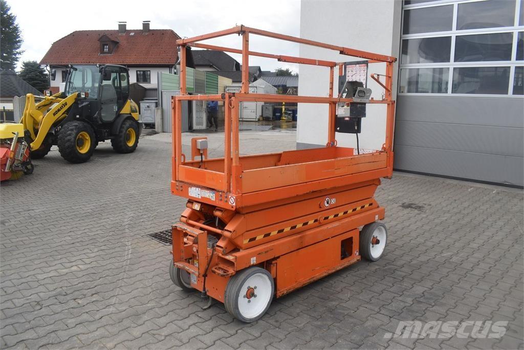 SkyJack SJ-III 3220 رافعات سلة مفصلية