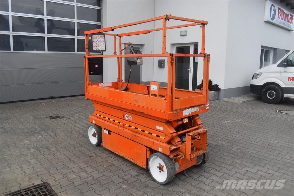 SkyJack SJ-III 3220 رافعات سلة مفصلية