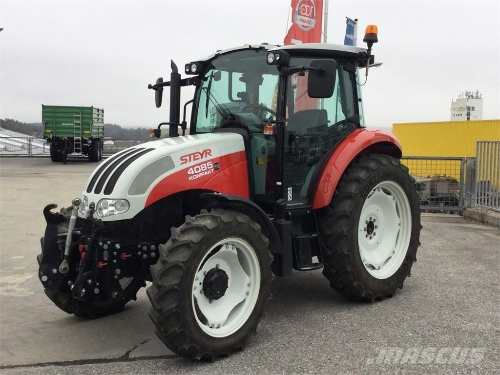 Steyr 4085 Kompakt الجرارات