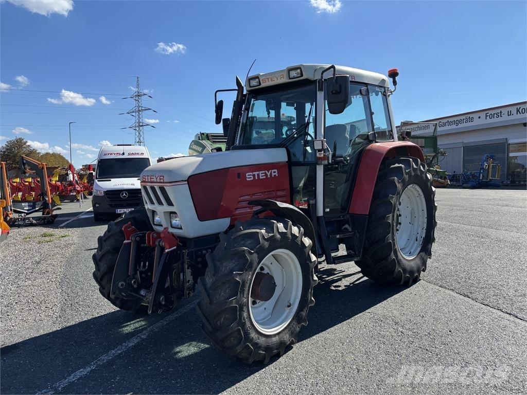 Steyr 9086 A T الجرارات