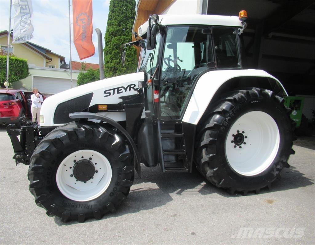 Steyr 9105 الجرارات