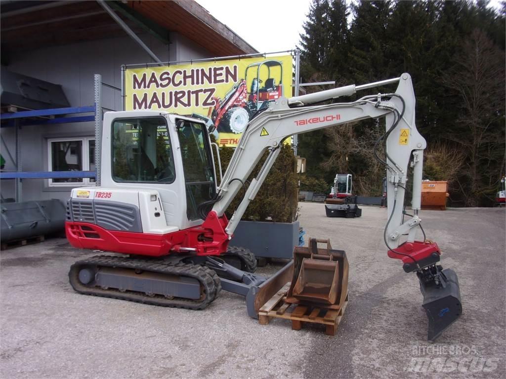 Takeuchi TB 235 حفارات صغيرة أقل من 7 طن (حفارات صغيرة)