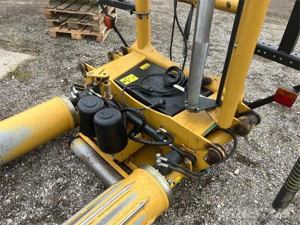 Tanco S100 معدات أخرى لحصاد العلف