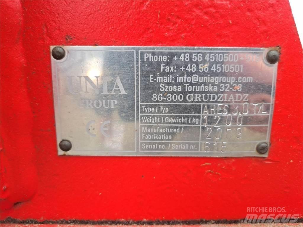 Unia Ares 560 T XL زحافات ساحقة