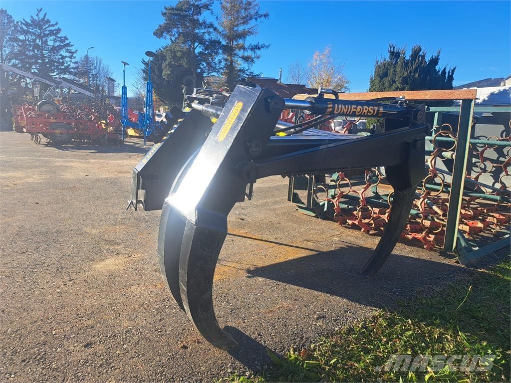  Uniforst 2200 أخرى