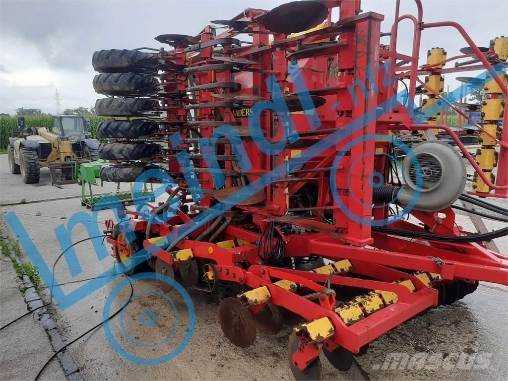 Väderstad Rapid 600 ماكينات وملحقات زراعة أخرى