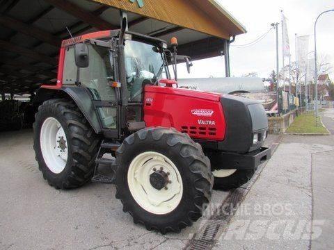 Valtra 6850 Hi Tech الجرارات