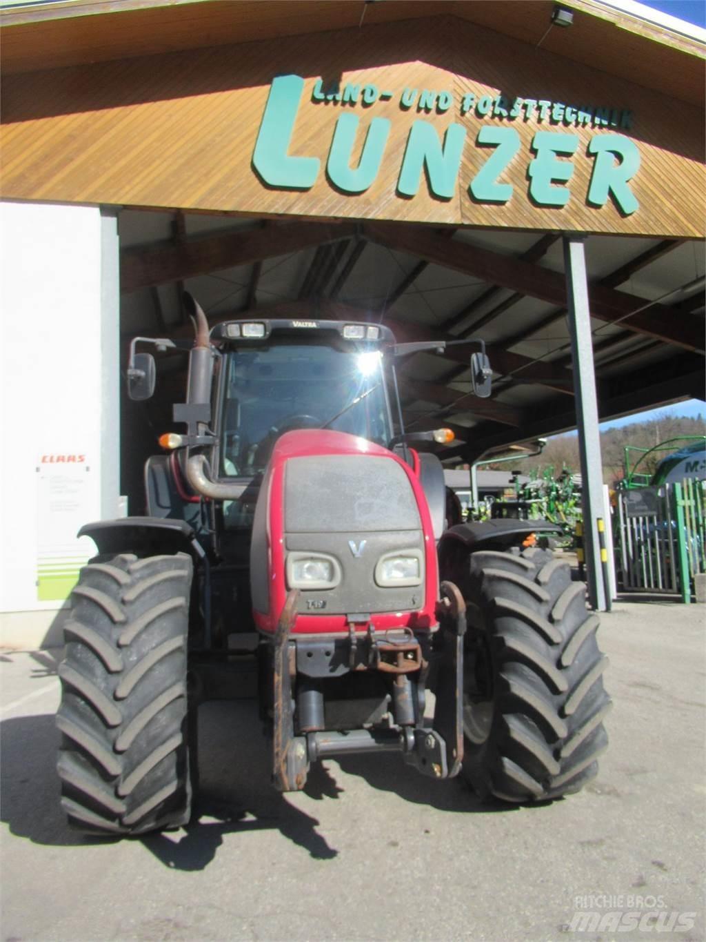 Valtra T 191 HiTech الجرارات