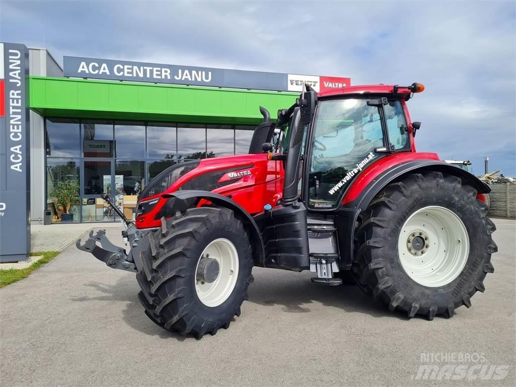 Valtra T 214 Direct الجرارات