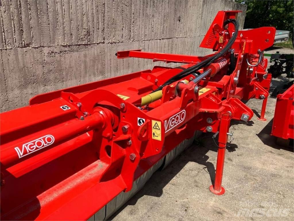  VIGOLO TST-V - 25 500 جزازات وأغطية المراعي