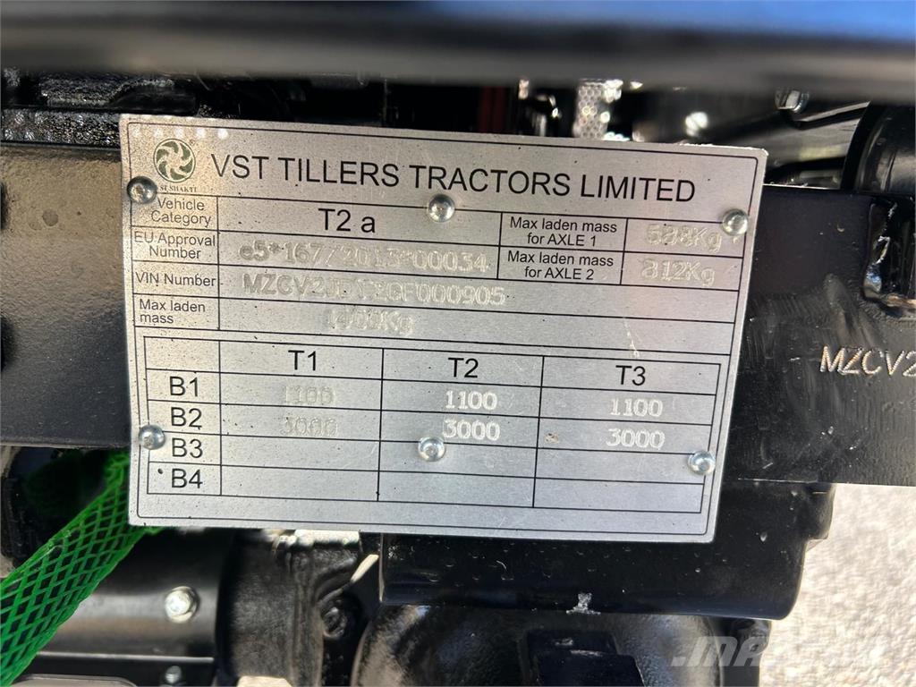VST Fieldtrac 927 الجرارات