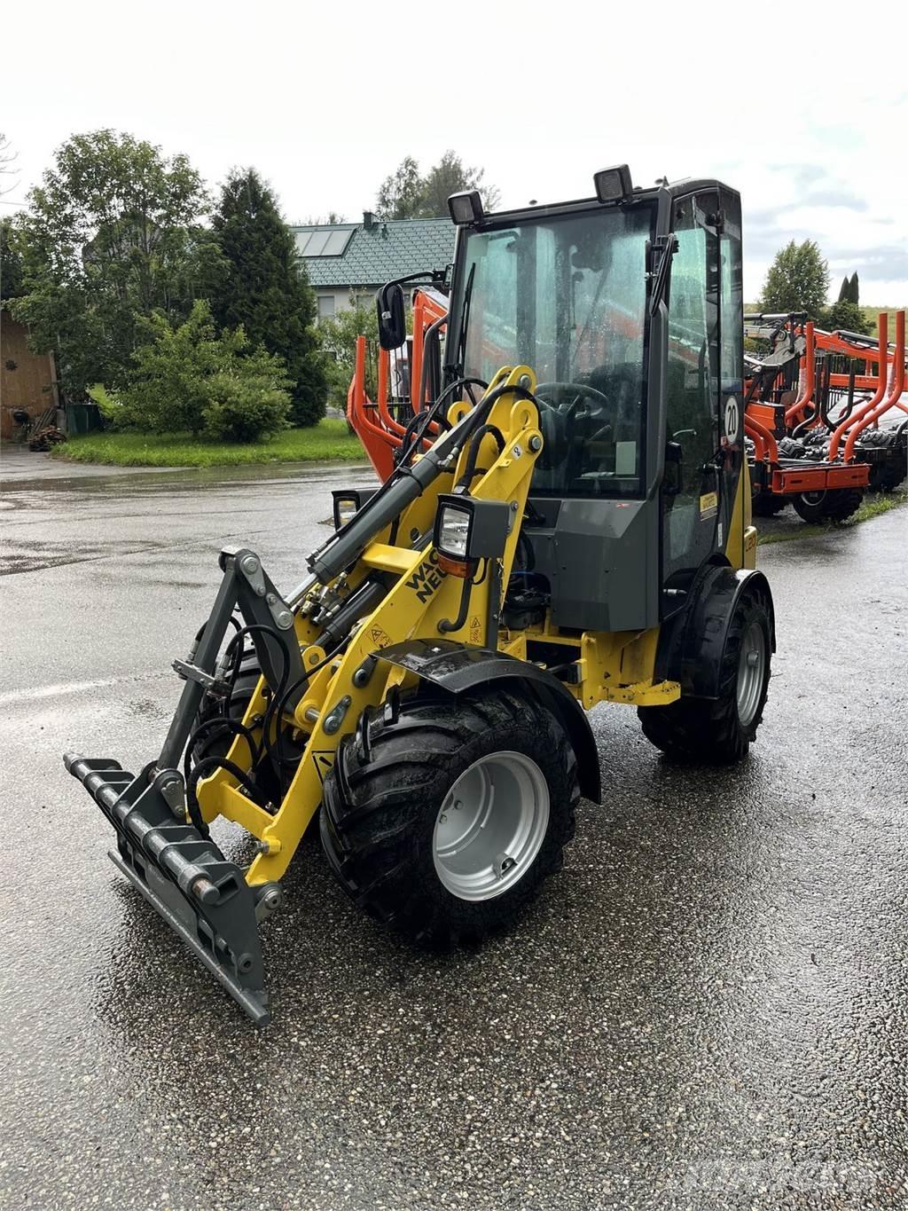 Wacker Neuson WL 20 لوادر وحفارات أمامية