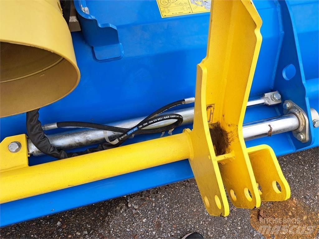 Zanon RFG 2600 ماكينات وملحقات البذر الأخرى