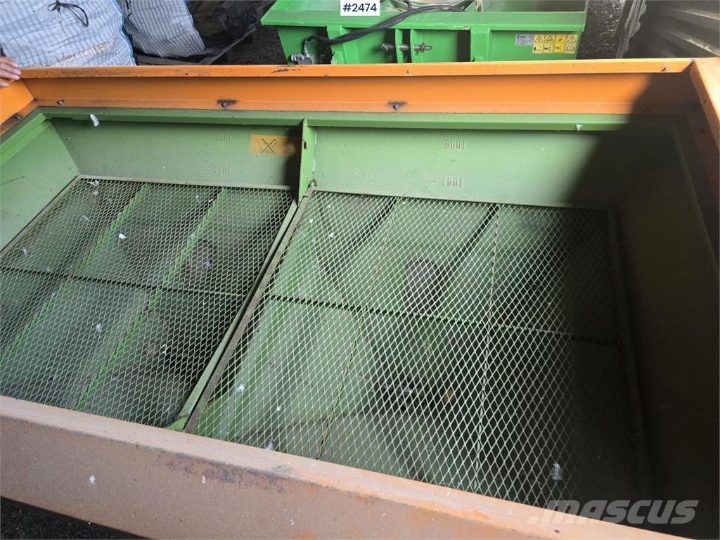 Amazone ZA-U 1501 ماكينات وملحقات تسميد أخرى