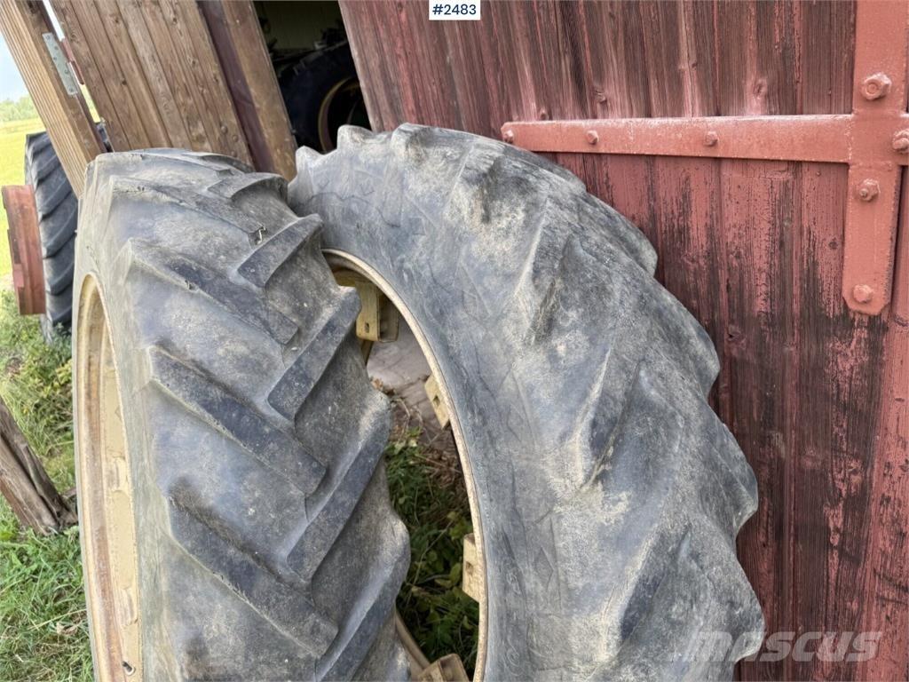 Goodyear 13.6-38 ملحقات