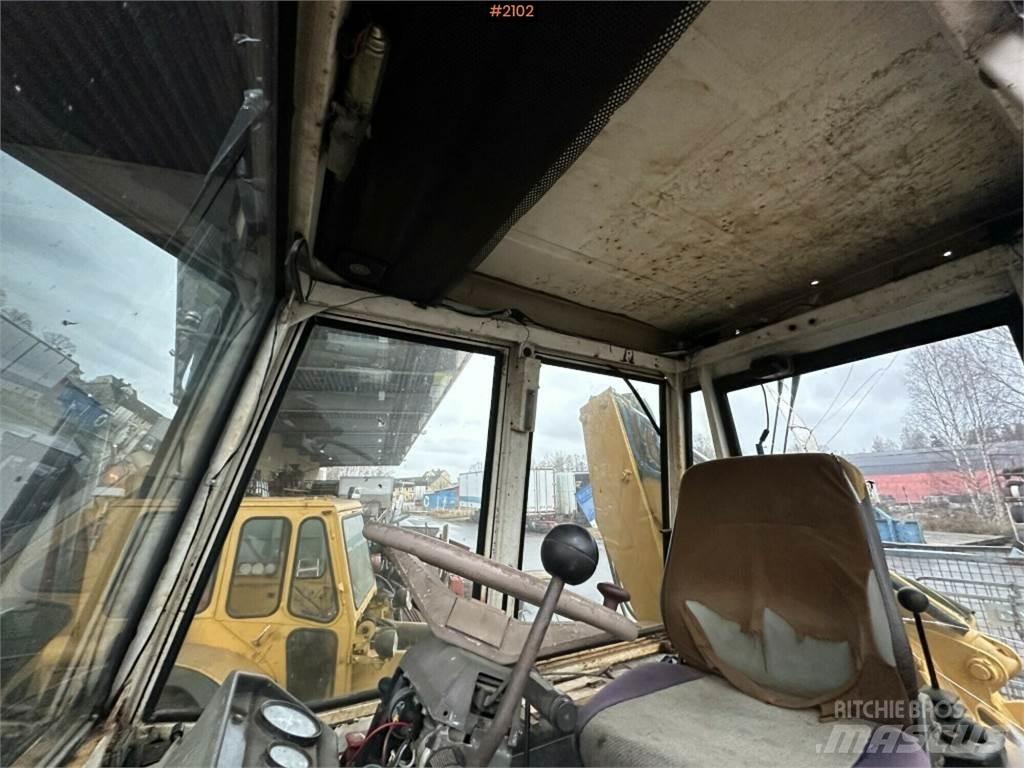 JCB 3D-4 الجرارات