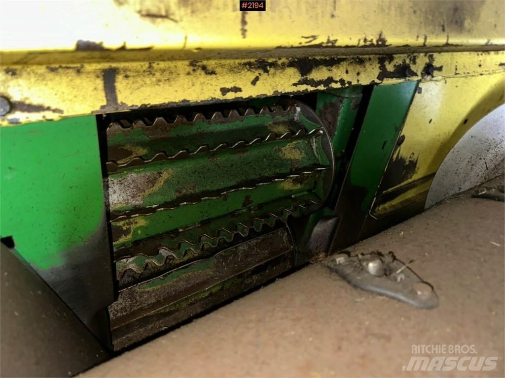 John Deere 3765 أخرى