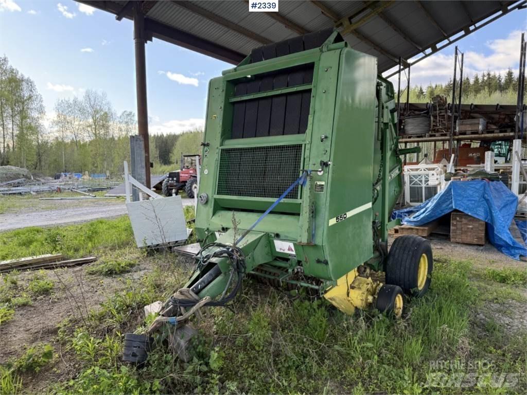 John Deere 550 محزمات مستديرة