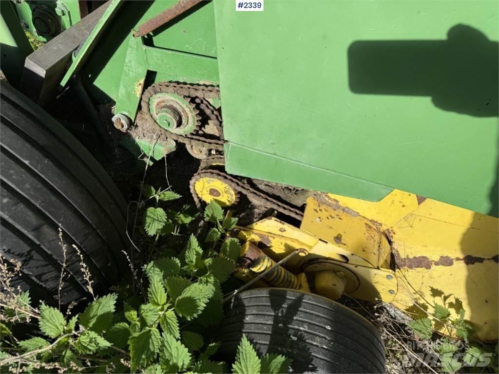 John Deere 550 محزمات مستديرة