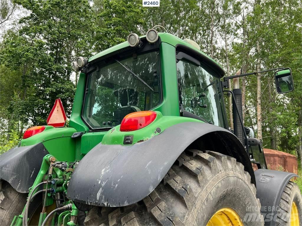 John Deere 6830 الجرارات