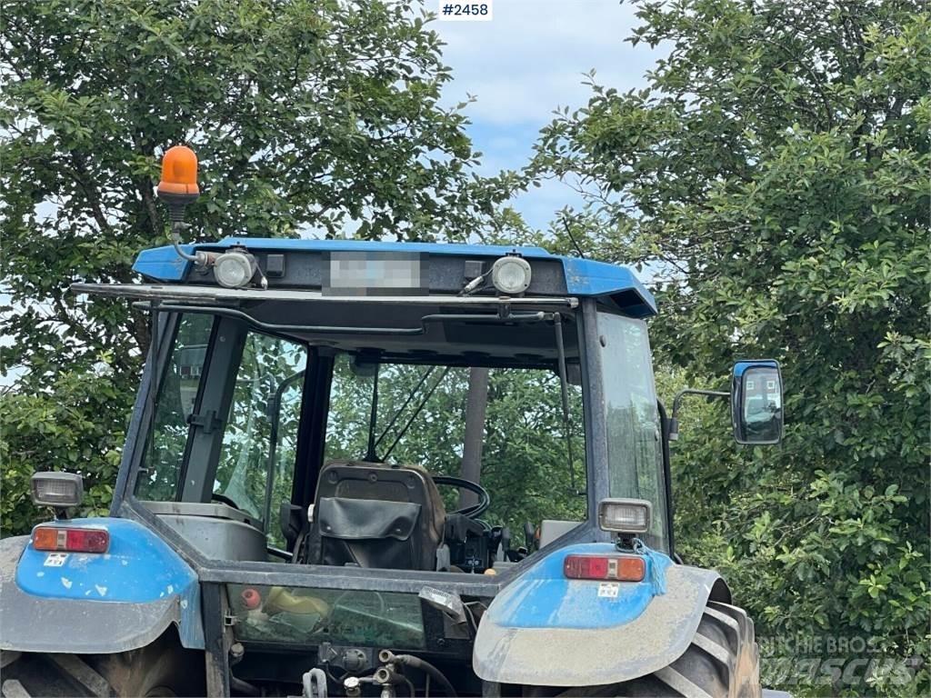 New Holland 8340 الجرارات