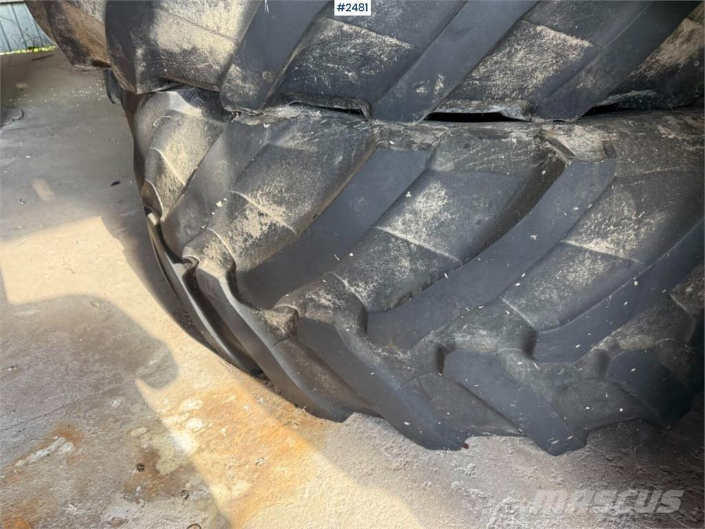 Pirelli TM800 ملحقات