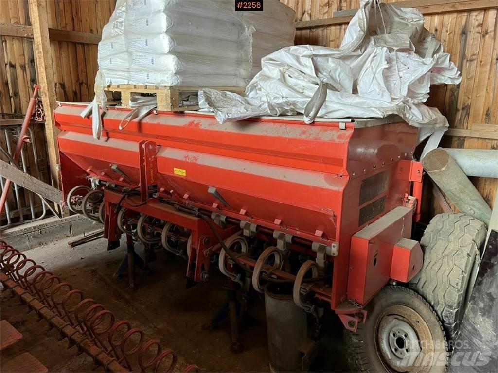 Tume HKL 250B معدات أخرى لحصاد العلف