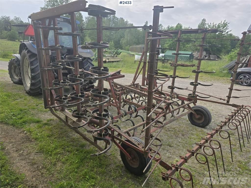 Väderstad 6000 mm ماكينات وملحقات زراعة أخرى