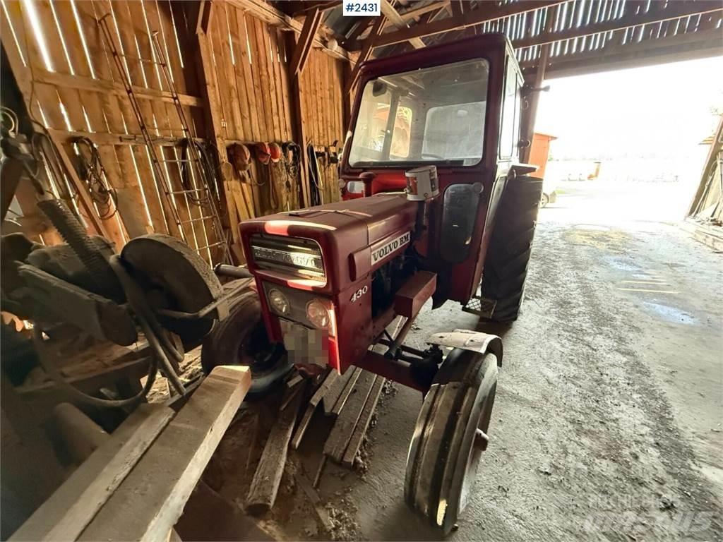 Volvo BM T430 الجرارات