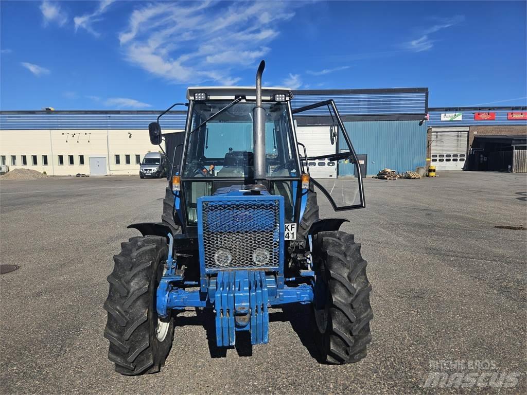 Ford 4630 الجرارات