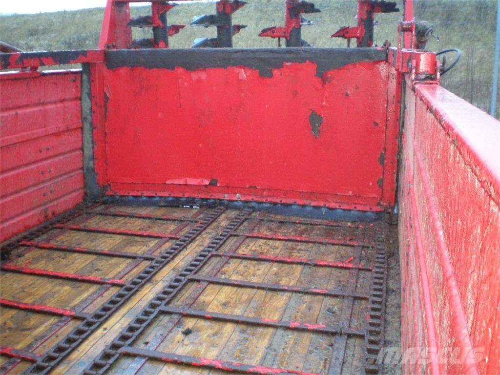 JF 9500 معدات توزيع السماد العضوي