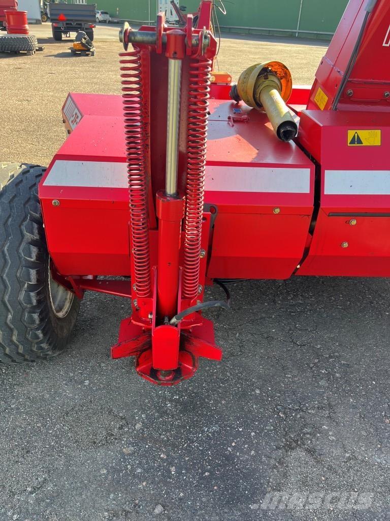 JF FCT 900 معدات أخرى لحصاد العلف