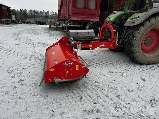 Kuhn TBE242 جزازات