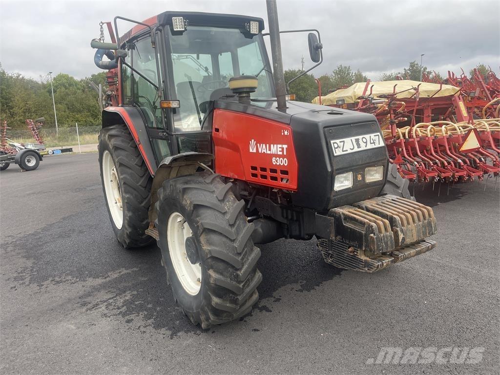 Valtra 6300 الجرارات