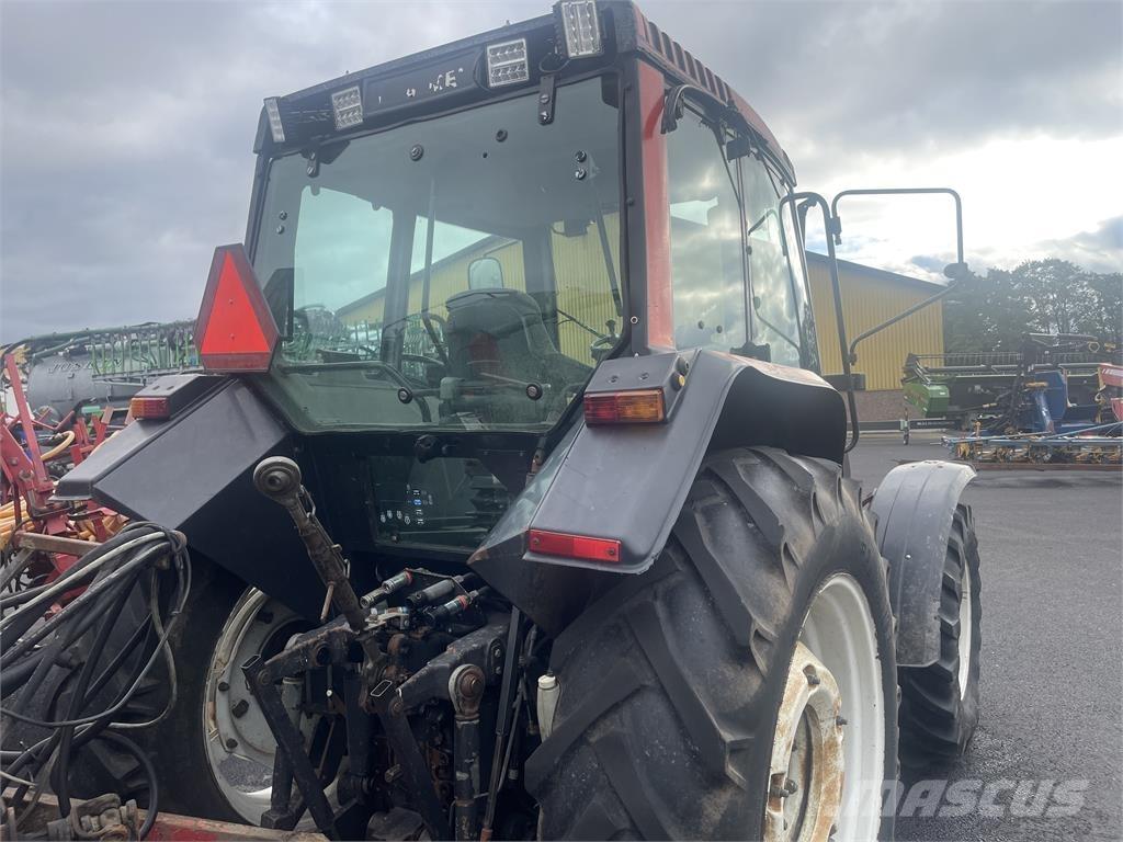 Valtra 6300 الجرارات
