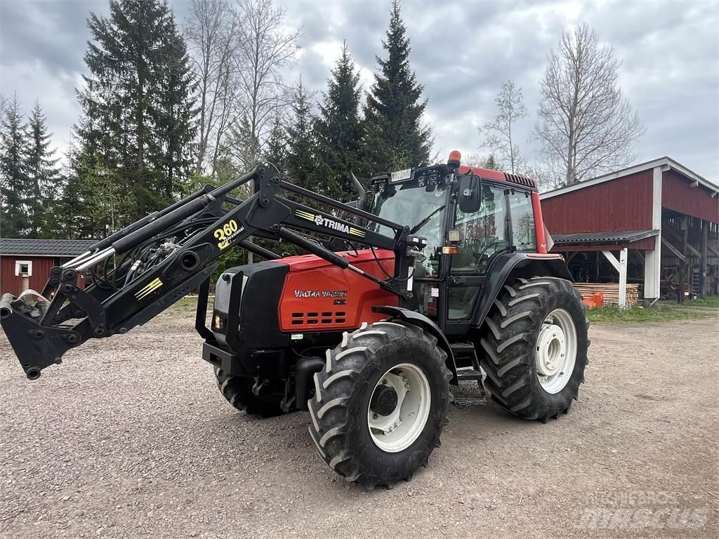Valtra 6350 الجرارات