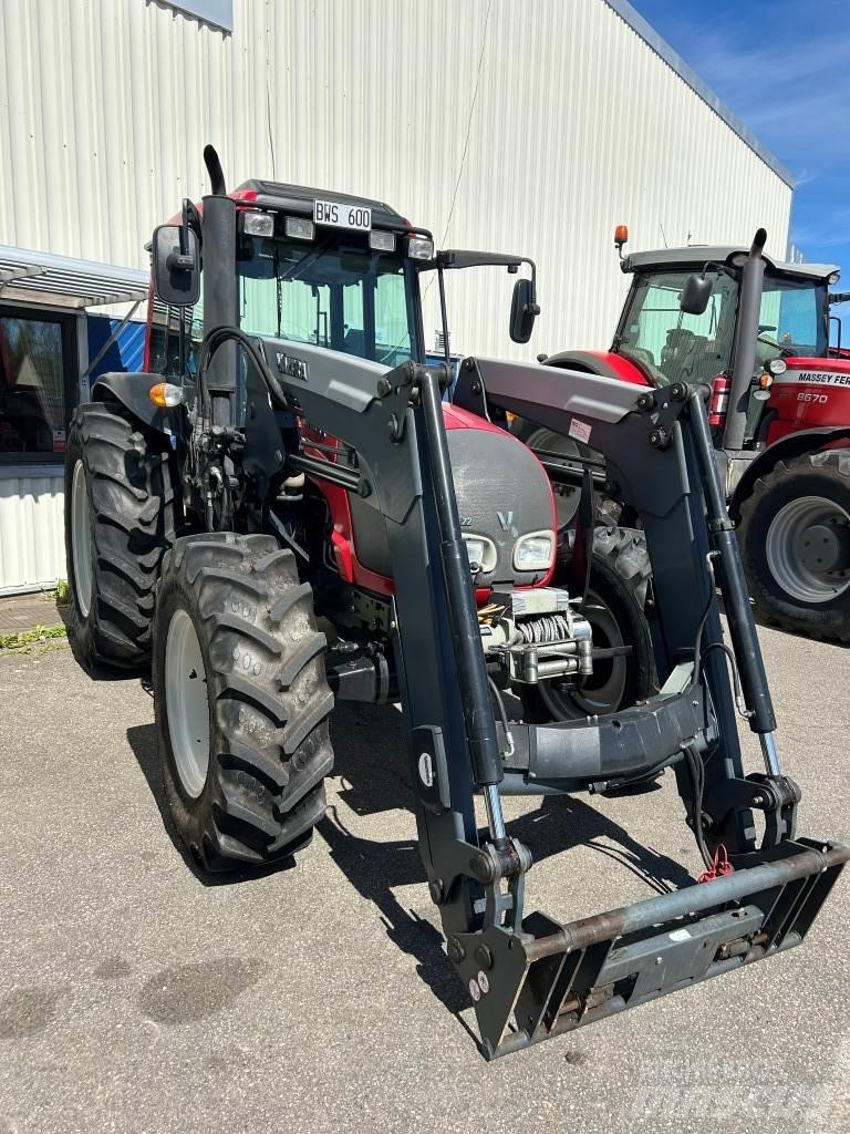 Valtra 72 الجرارات
