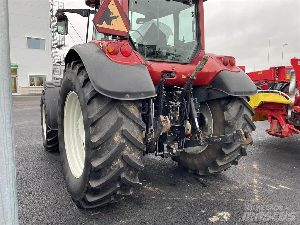 Valtra C150 الجرارات