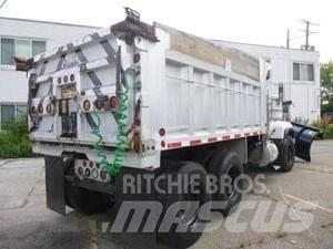 Mack RD688S حراثات ونصول الجليد