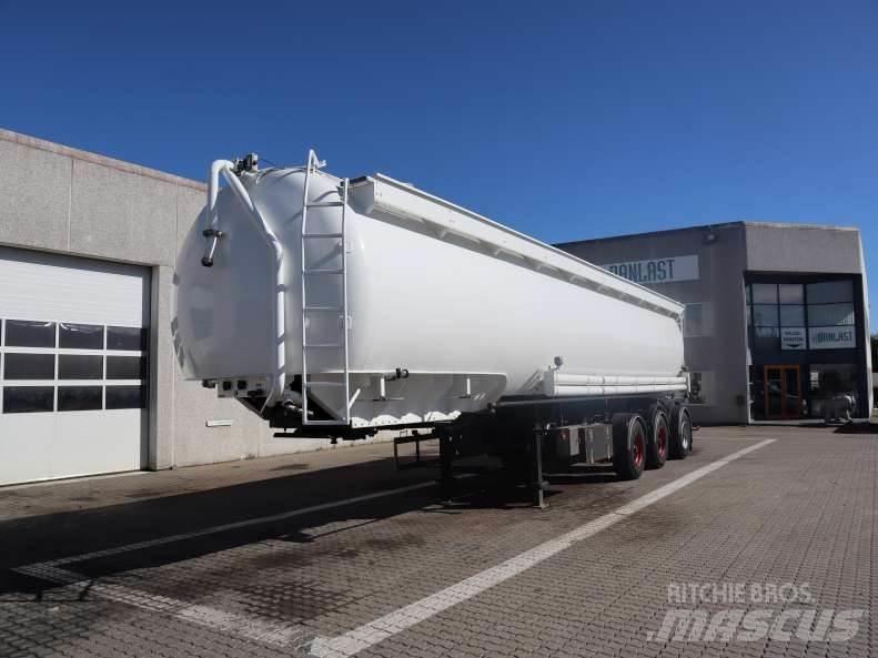  Jilko 55900 L نصف مقطورات مقطورة 