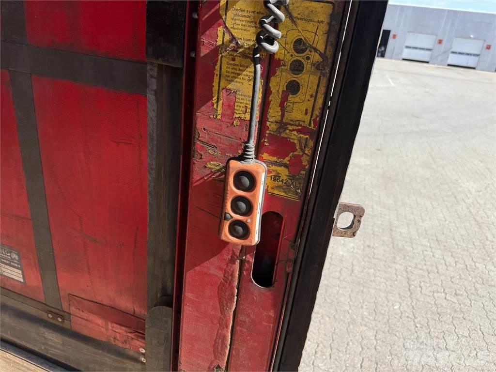 Kel-Berg D100V 34 pl. نصف مقطورات بباب جانبي